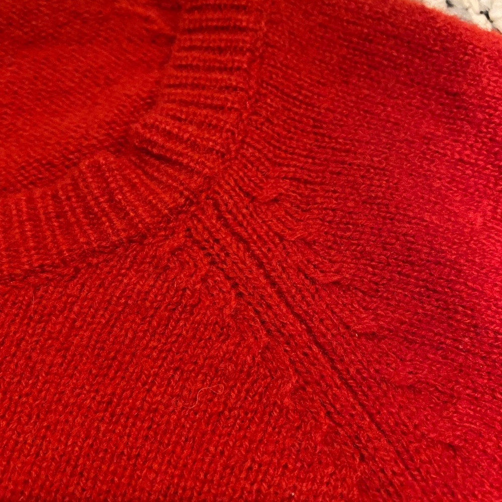 Men’s J Crew 100% Lambs Wool sweater, Red, Size medium, perfect condition